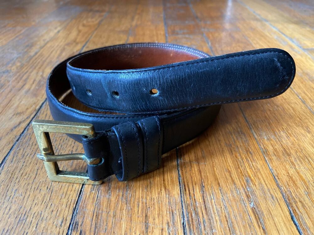 COACH #7601 Vintage Distressed Black Leather Belt Womens sz 34